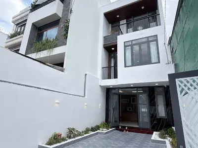 3 침실 · 집 · 나트랑 (Nha Trang), Tran Phu (Tourist Center)