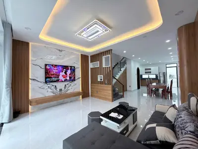 3 침실 · 집 · 나트랑 (Nha Trang), Tran Phu (Tourist Center)
