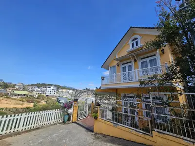 2 寝室 · ヴィラ · ダラット (Dalat)
