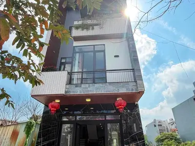 6 bedrooms  · house · Da Nang