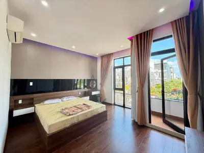 6 bedrooms  · house · Da Nang