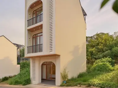 5 bedrooms  · house · Dalat
