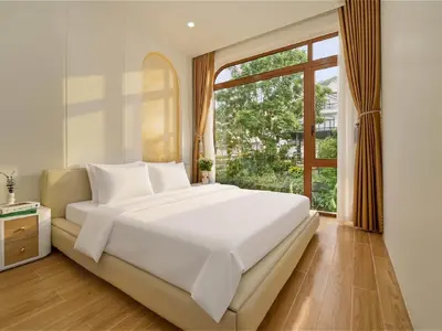 5 bedrooms  · house · Dalat