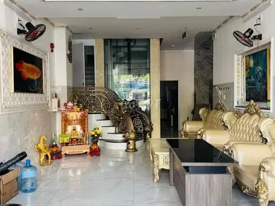 6 bedrooms  · office · Da Nang