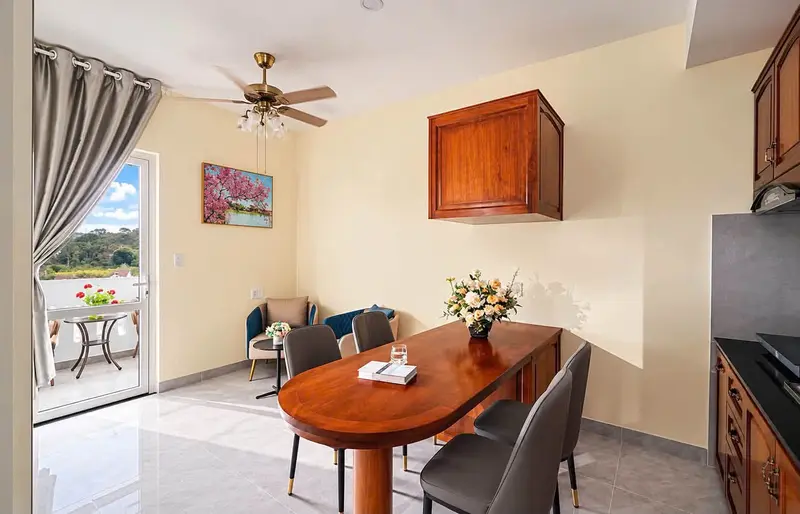 Cho thuê căn hộ, 2 PN, 70 m², Phường 6